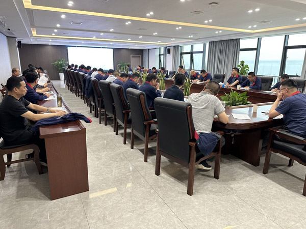 公司召開安全、環(huán)保、職業(yè)衛(wèi)生工作會(huì)議 